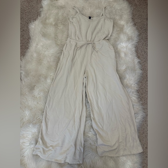 Universal Thread Cream romper - Picture 1 of 4